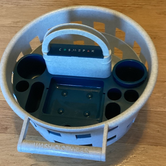 Blue and Gray Makeup Organizer - Picture 1 of 9